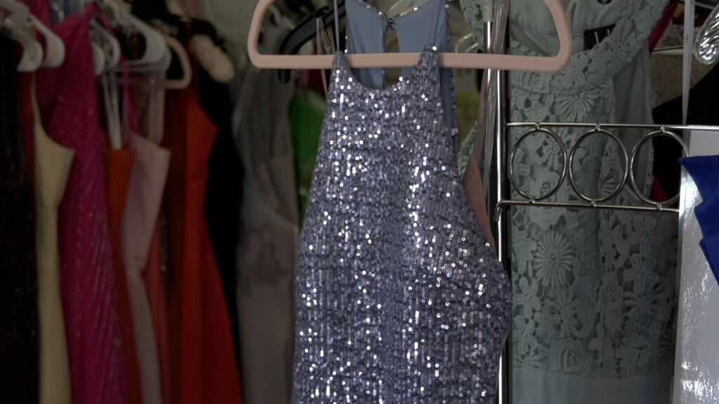 Project Prom Pkg00 00 00 00still001