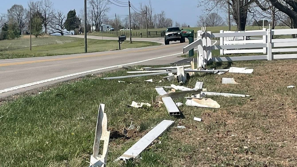 Edmonson County Fence Crash
