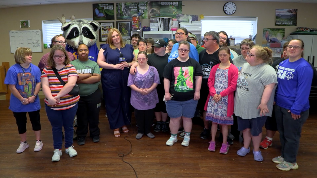 Poppys Pop In The Buddy House