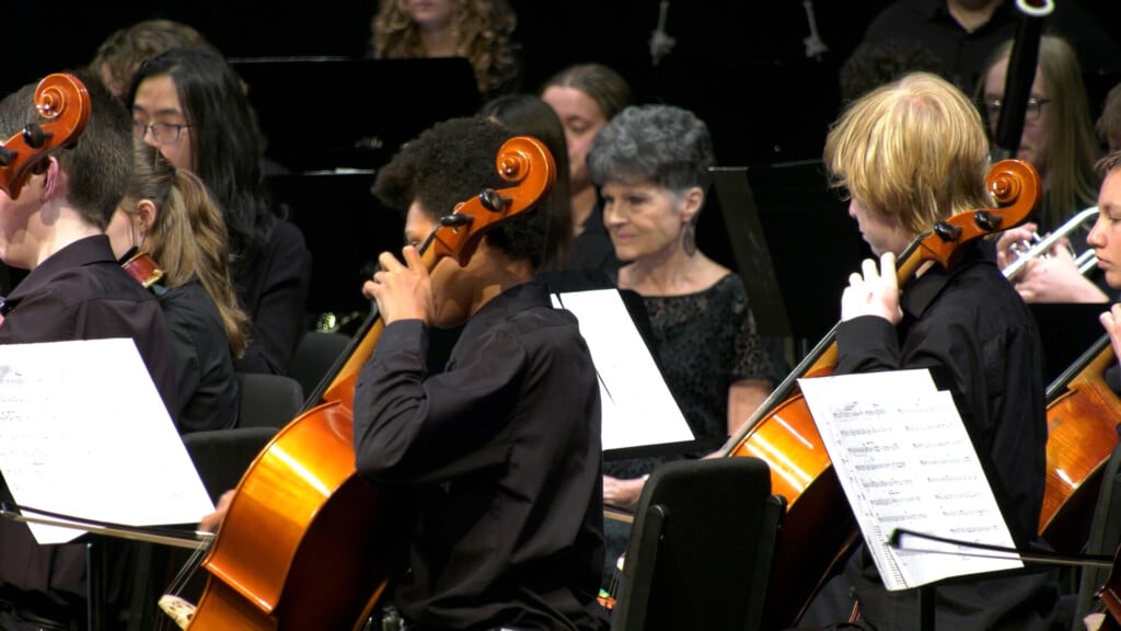 4997000200 00 30 30still001