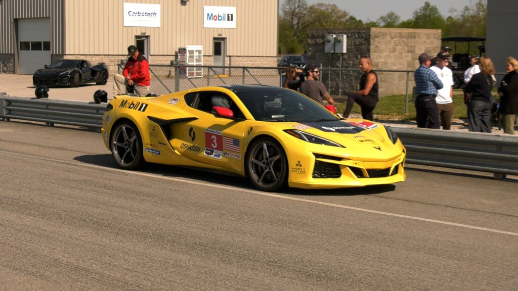 Sting Ray Robb Pkg00 00 12 14still001