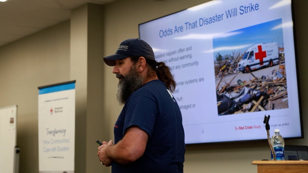 Ready Before The Storm Seminar 0414260 Vomp400 00 00 16still001