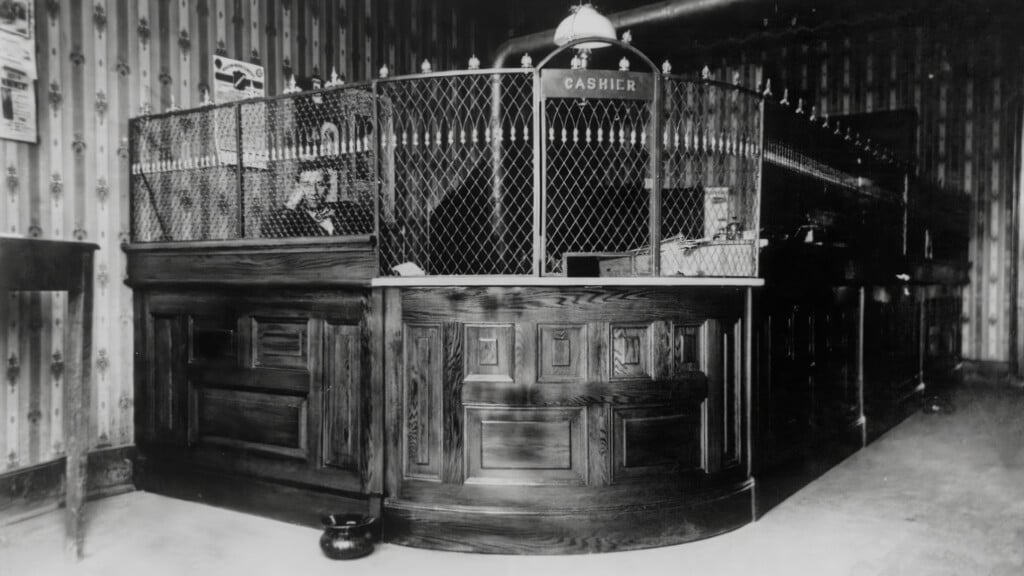 Morgantown Deposit Back Cashier