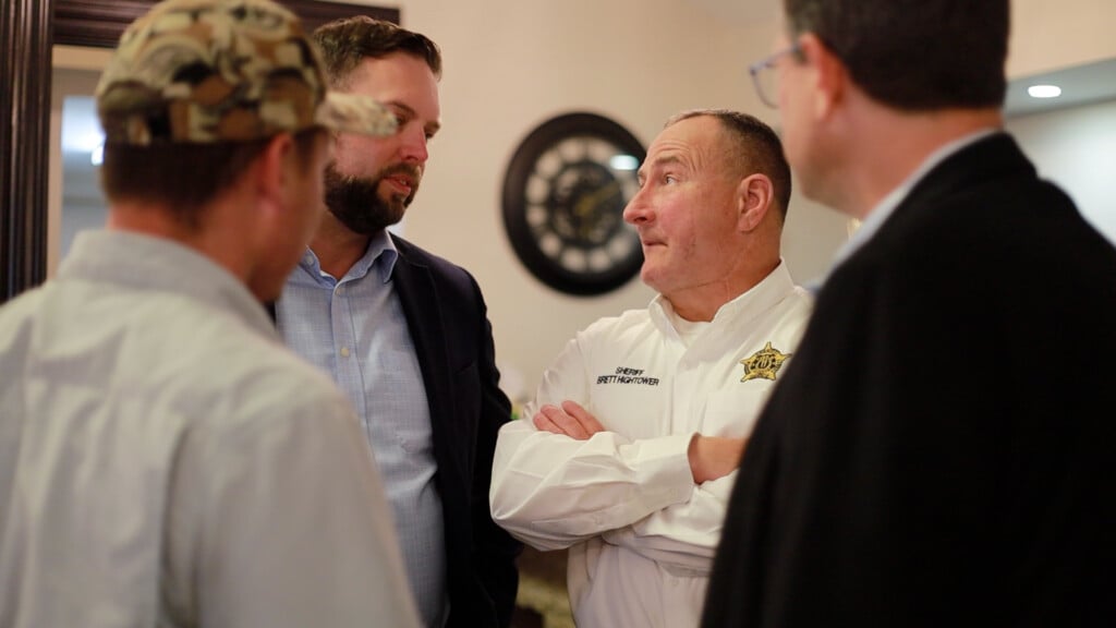 Sotvo00 00 22 35still001