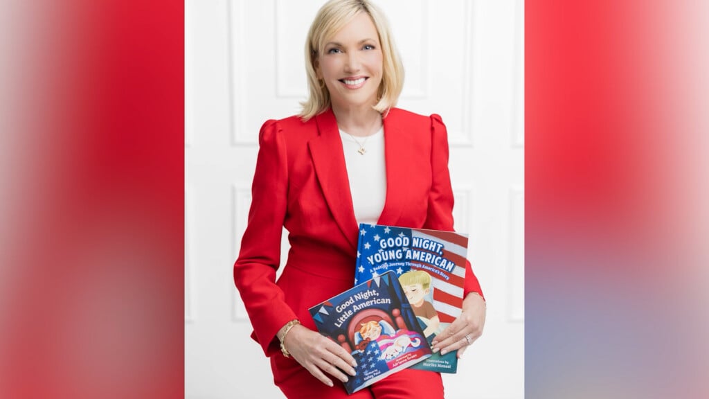 Kelley Paul Books Fgf Pkg00 05 17 46still002