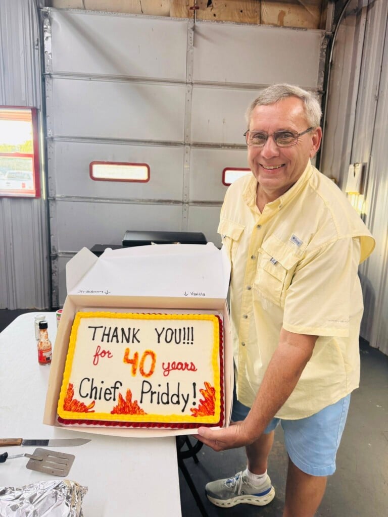 Smiths Grove Fire Chief Kenneth Priddy retires after 40 years.