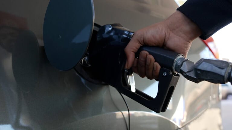 KY Govenor extends gas tax reduction for 33 communities