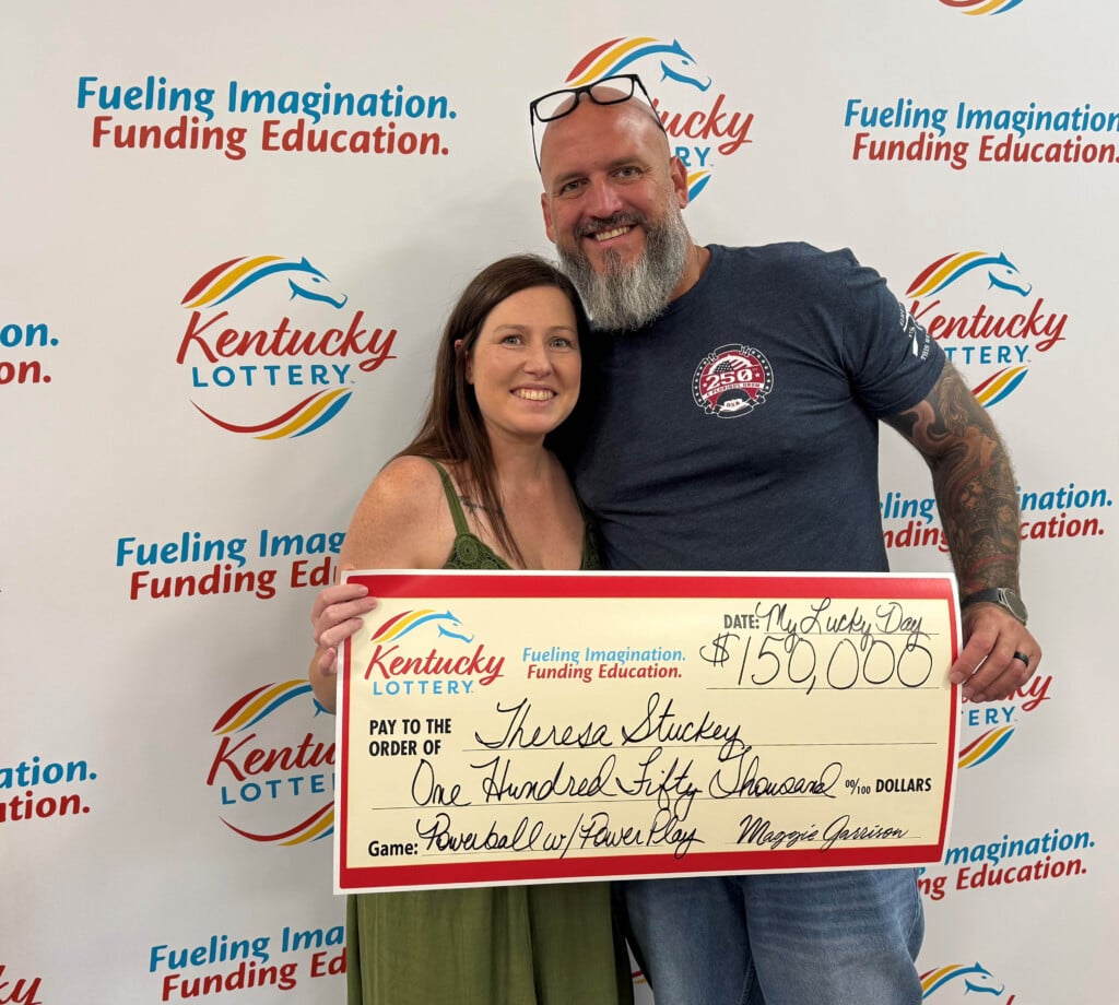 Alabama family stops for bathroom break in Franklin, KY and ends up winning the lottery