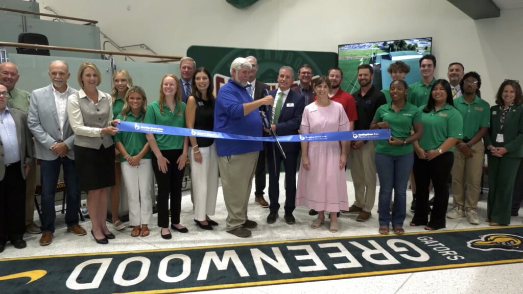 8 6 26 Gators Renovation Ribbon Cutting Vo00 00 00 00still001