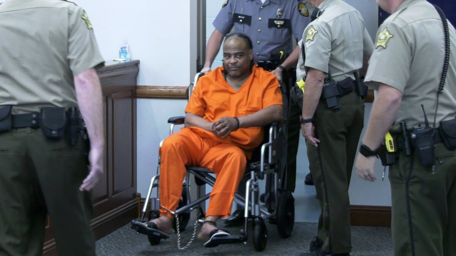 TN man accused of killing KY state trooper transported to Warren County ...
