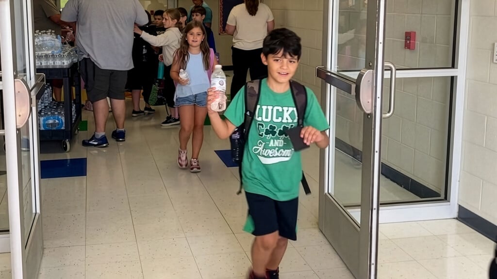 Metcalfe Co Water For Students On Buses