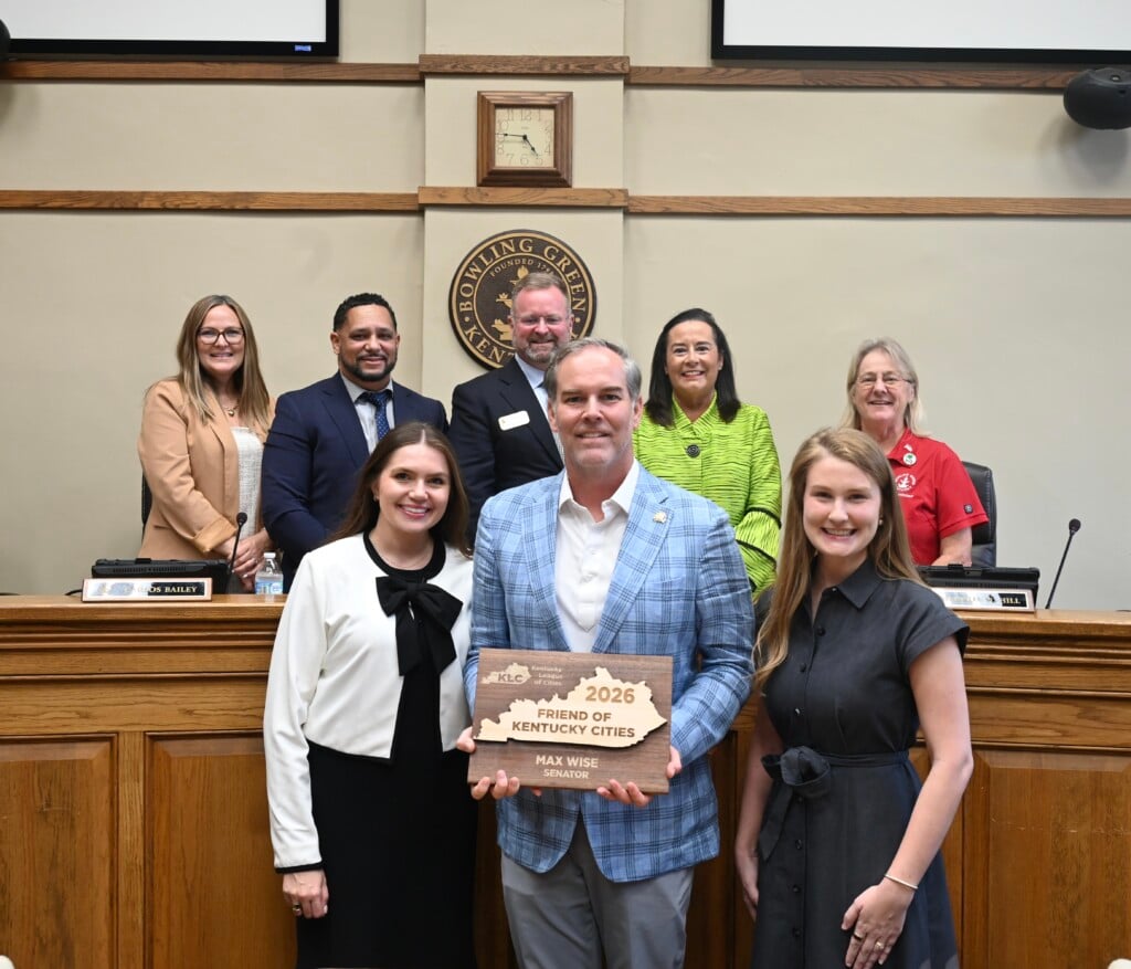 Sen Max Wise Foc Award 1