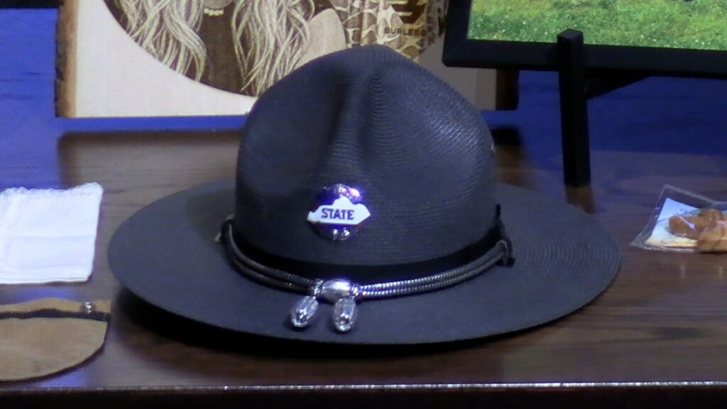 Pkg00 01 42 05still002