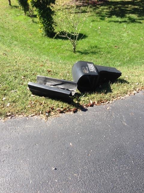Mailboxes damaged by car on KY 1016 n Madison County 10-2-17