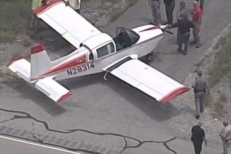 Cirrus SR20 private plane