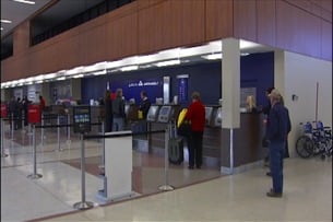 Blue Grass Airport officials: Weather to blame for flight cancellations