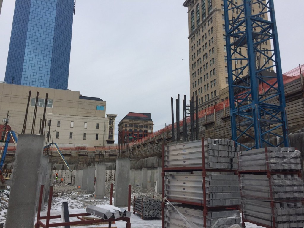 CentrePointe parking garage construction downtown Lexington 1-9-17
