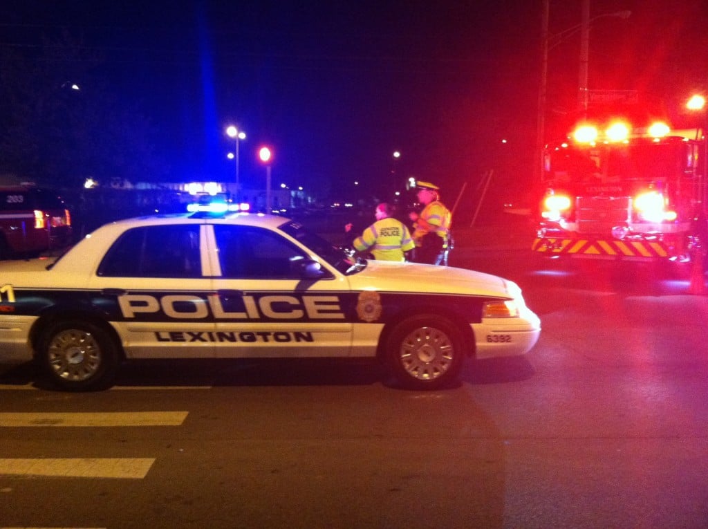 Versailles Road in Lexington closed after report of woman with gun walking along busy road 10-25-16