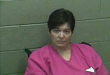 Courtney Taylor accused of shooting and killing her husband and two teenaged daughters in their Whitley County home on 1-13-17.
