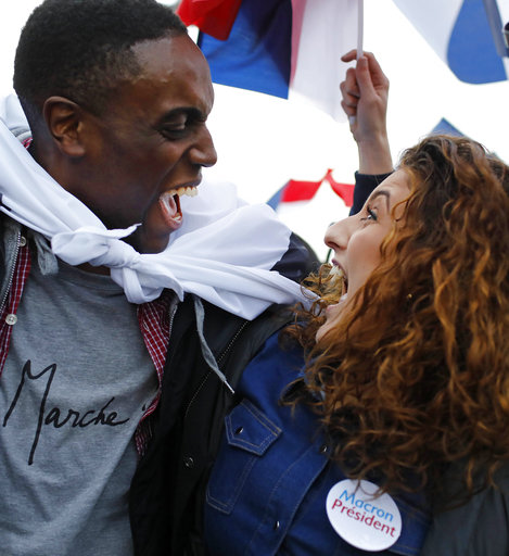Supporters of French independent centrist presidential candidate