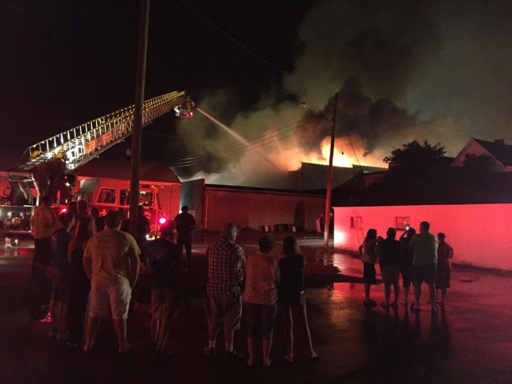 H & W Sport Shop in downtown Campbellsville catches fire