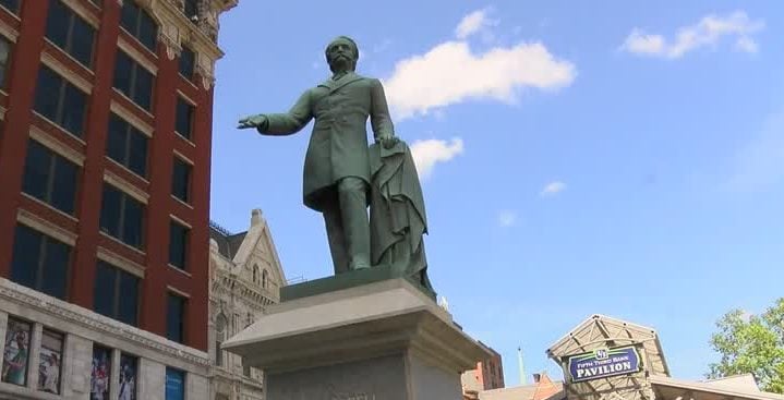 Confederate statue in downtown Lexington 8-15-17