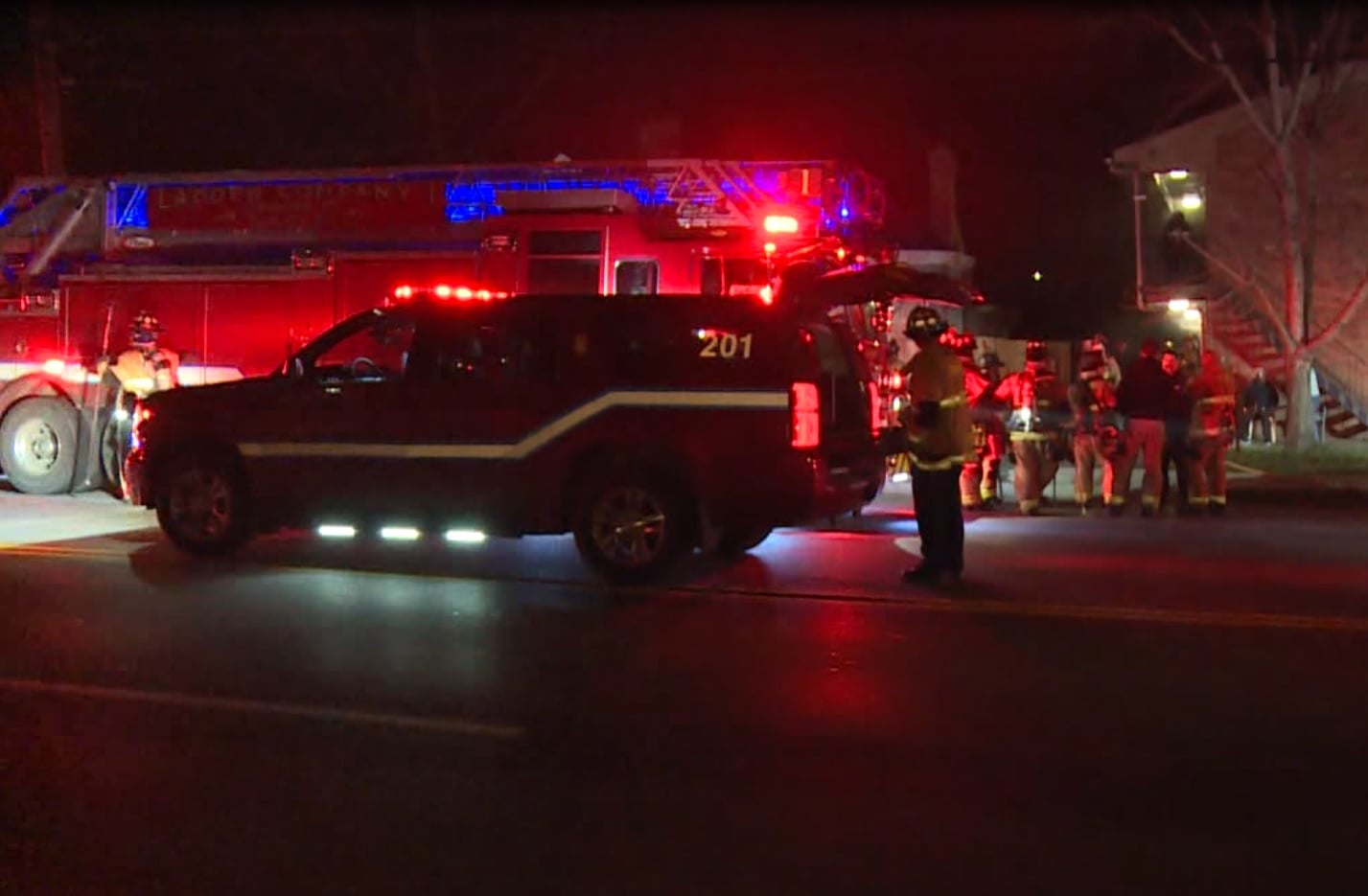 Lexington apartments evacuated after overnight fire - WTVQ