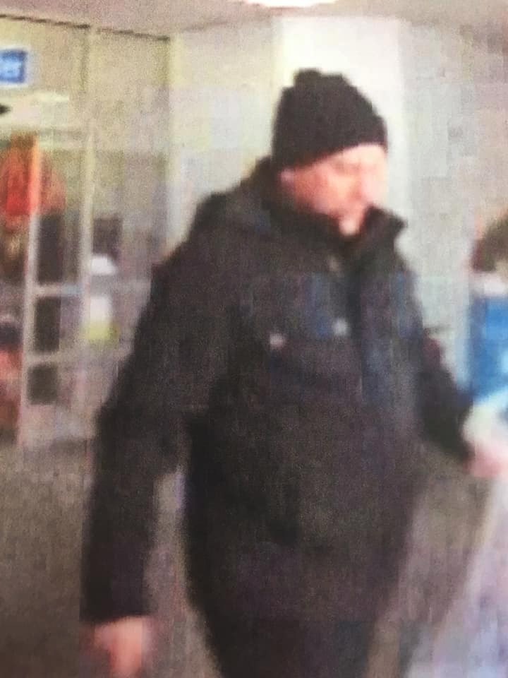 Nicholasville police release surveillance photos of suspects who used skimmers at BP stations.