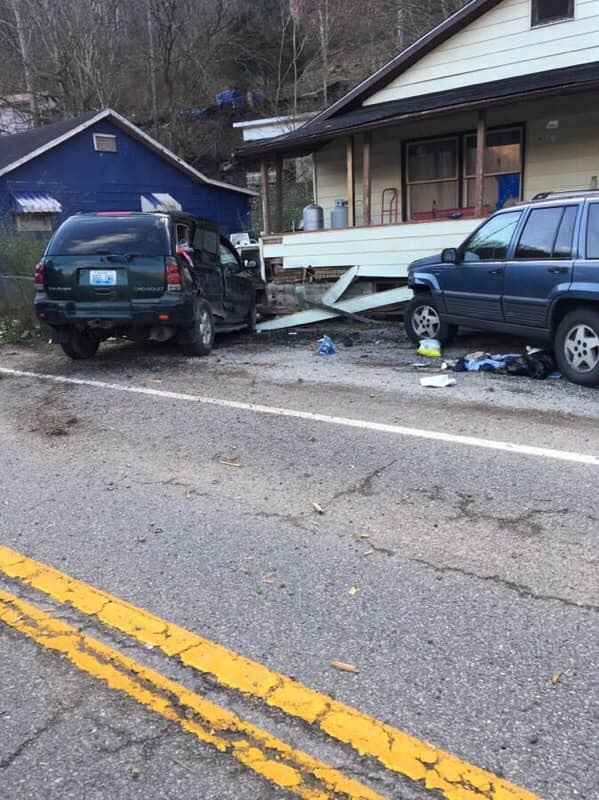 Vehicles damage home after collision on Route 7 at Pumpkin Center in Floyd County 2-13-19