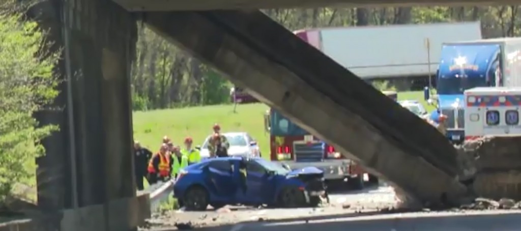 Bridge collapse on I75/I24 near Chattanooga.