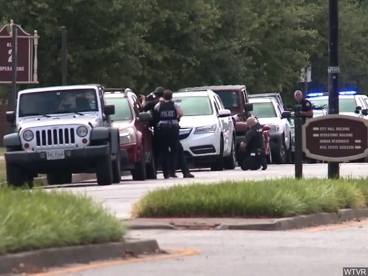 11 killed, 6 hurt in shooting in Virginia Beach - WTVQ