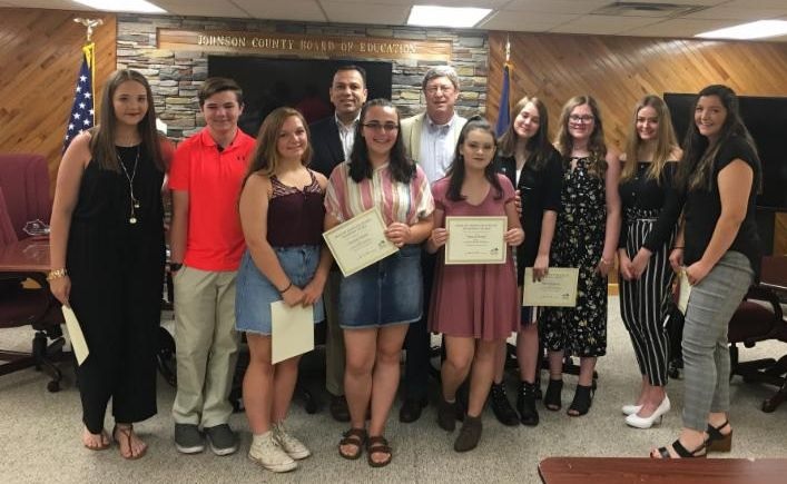 Nine Johnson County Middle School students recognized by the Foundation for a Healthy Kentucky as Healthy Kentucky Policy Champions for their efforts to curb youth vaping and e-cigarette use in school and across the state 5-30-19