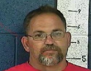 Rockcastle County road worker accused of letting a Rockcastle County inmate escape during work detail.