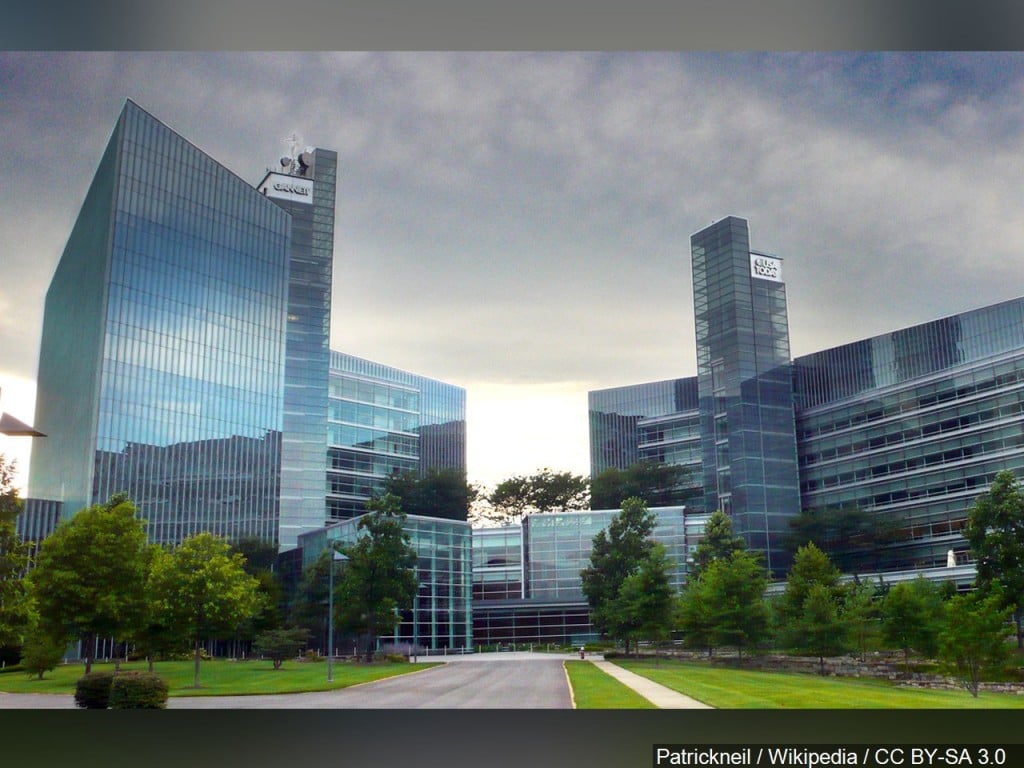 Front view of the USA Today/Gannett Building in McLean