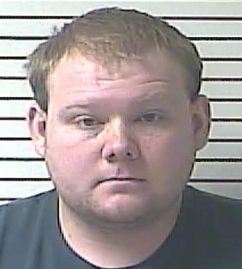 Former Hardin County dispatcher accused of convincing underage girls to send him nude pictures