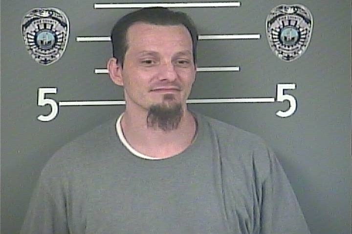 David Parsons escaped from jail in Harlan County on 5-12-20.  He was serving five years on felony drug trafficking conviction out of Pike County