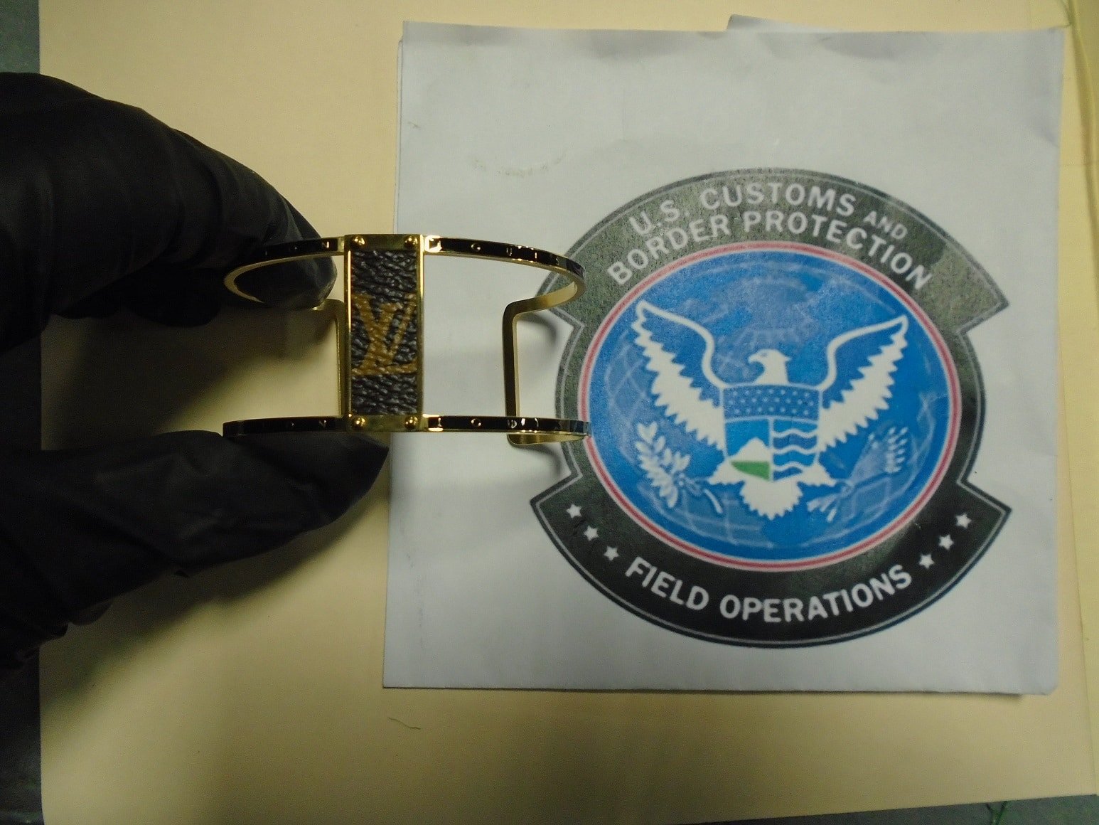 Customs officers seize counterfeit watches in Louisville estimated