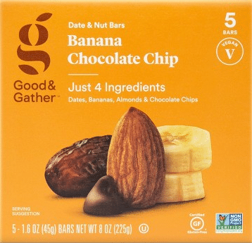 Picture of box of Good & Gather Banana Chocolate Chip Date & Nut Bar which was voluntarily recalled in November 2020 because they were improperly labeled and could contain undeclared almonds