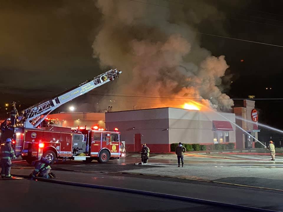 Huddle House in Hazard catches fire 12-9-20.