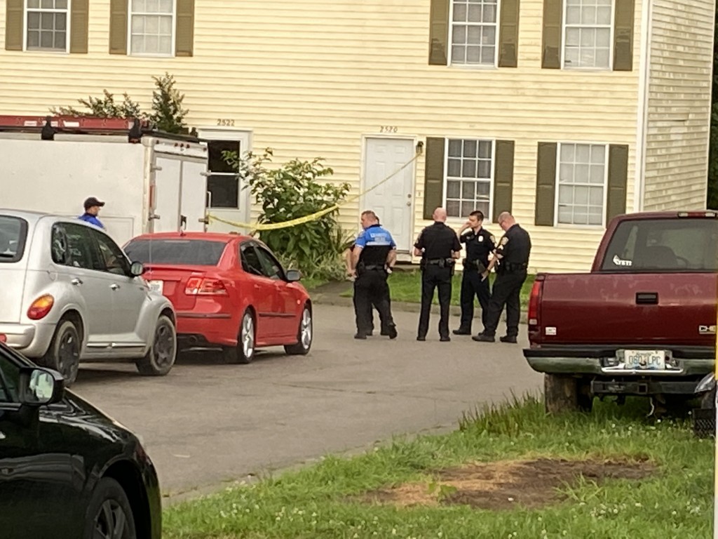 Two people found shot inside apartment in the 2500 block of Lindenhurst Loop in Lexington on 7-15-21