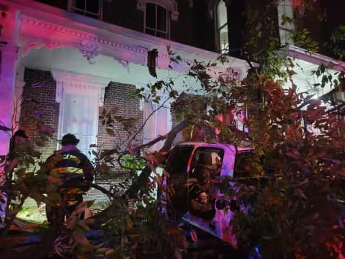 Jesse Deskins crashes into The House on Main Airbnb in Georgetown on 9-30-21 while running from deputies