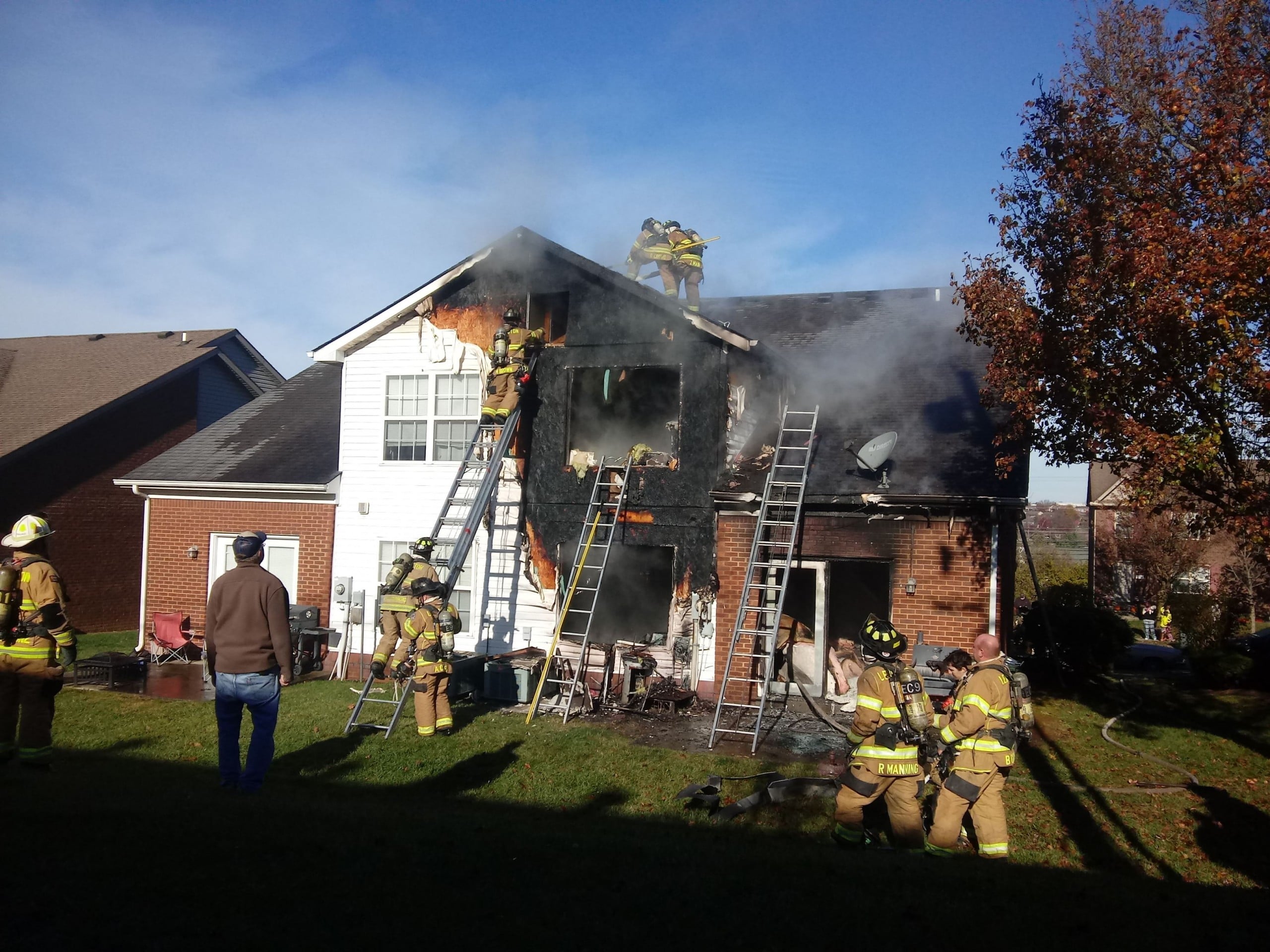 UPDATE: Grandfather loses Christmas presents in two-story duplex fire ...