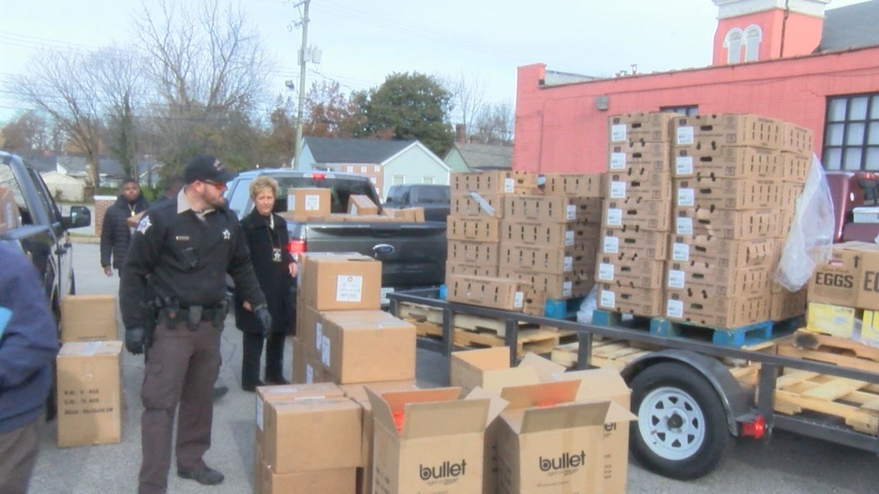 Fayette County Sheriff's Office and God's Food Pantry Deliver ...