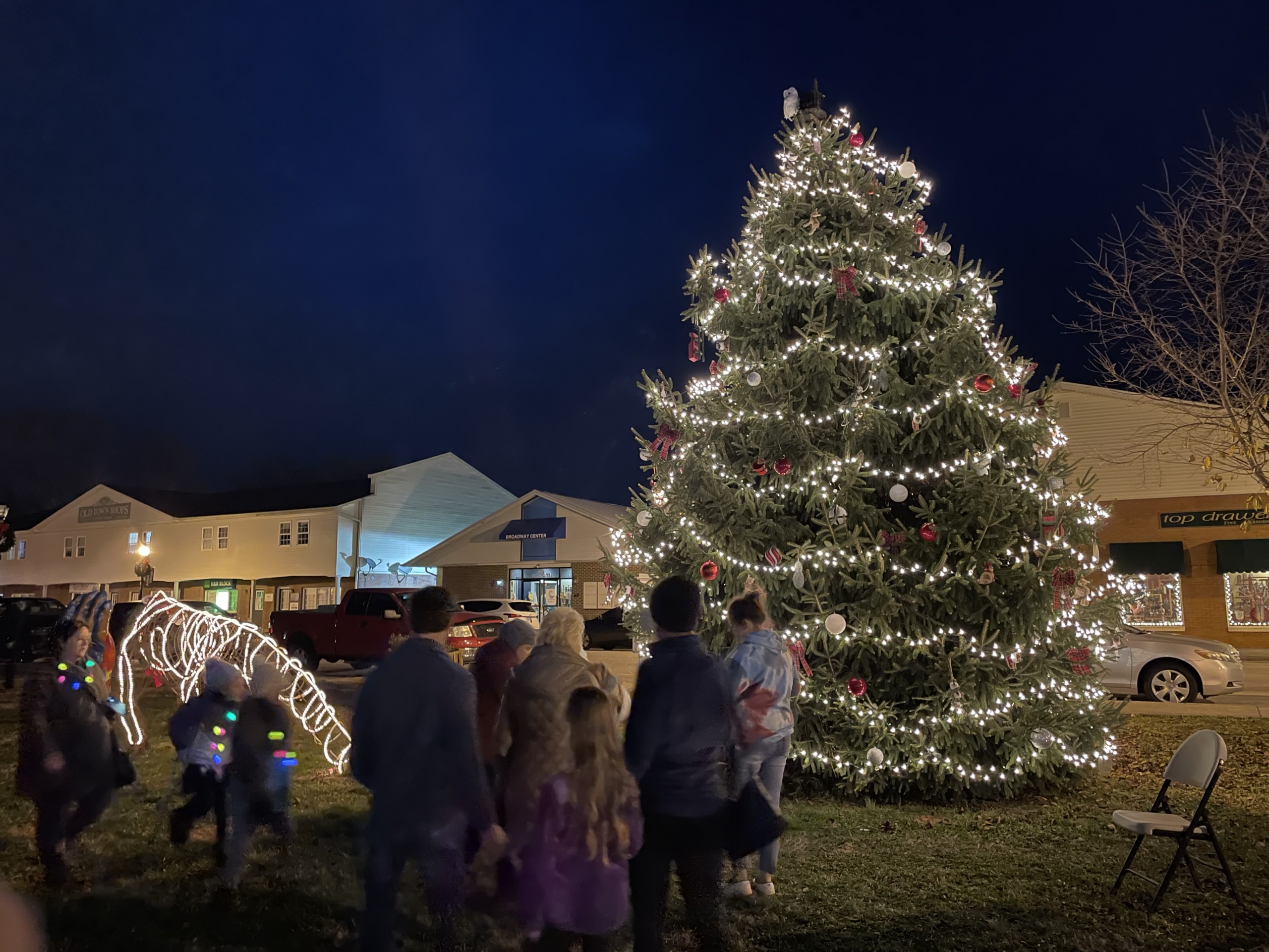 Berea Christmas Parade 2022 Mayor's "Merry Mingling" Supports Small Business Saturday - Abc 36 News