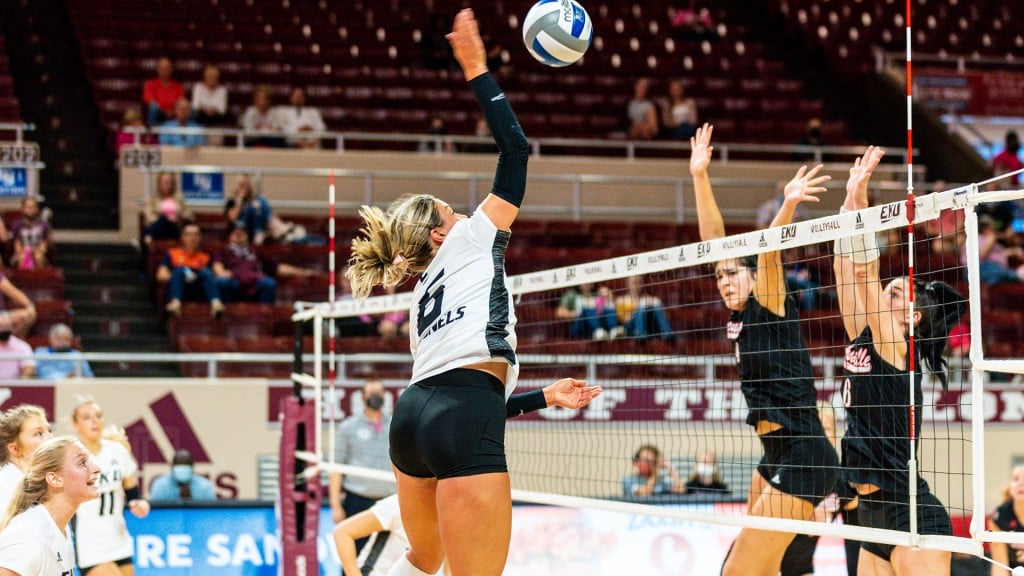 Anna Purichia 01 2021 10 01 Vs Jacksonville State By Corey Rush