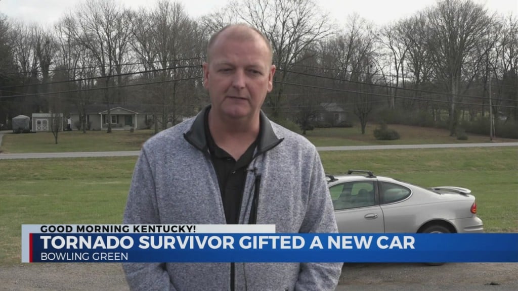 Tornado Survivor Receives New Car 122921 Gmk