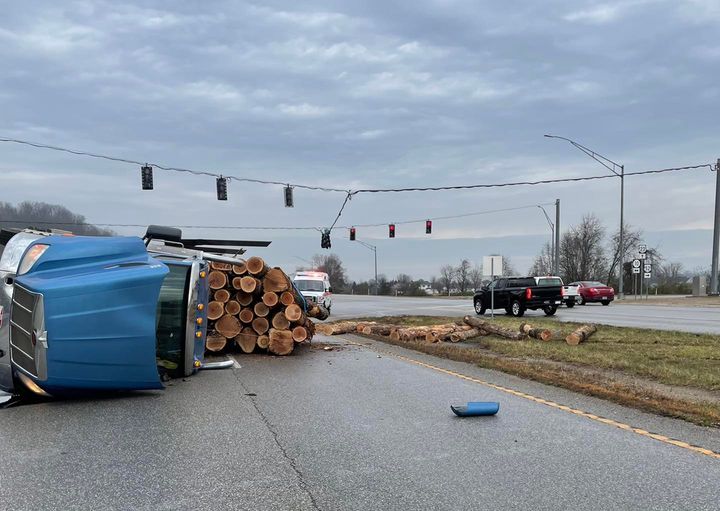 Greenup Co Overturned Log Truck