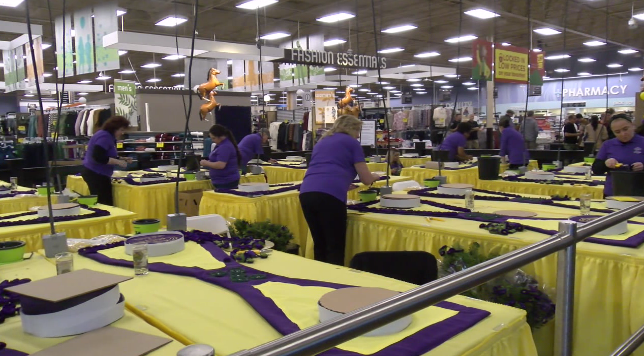 Kroger floral employees make Breeders Cup winner garlands WTVQ