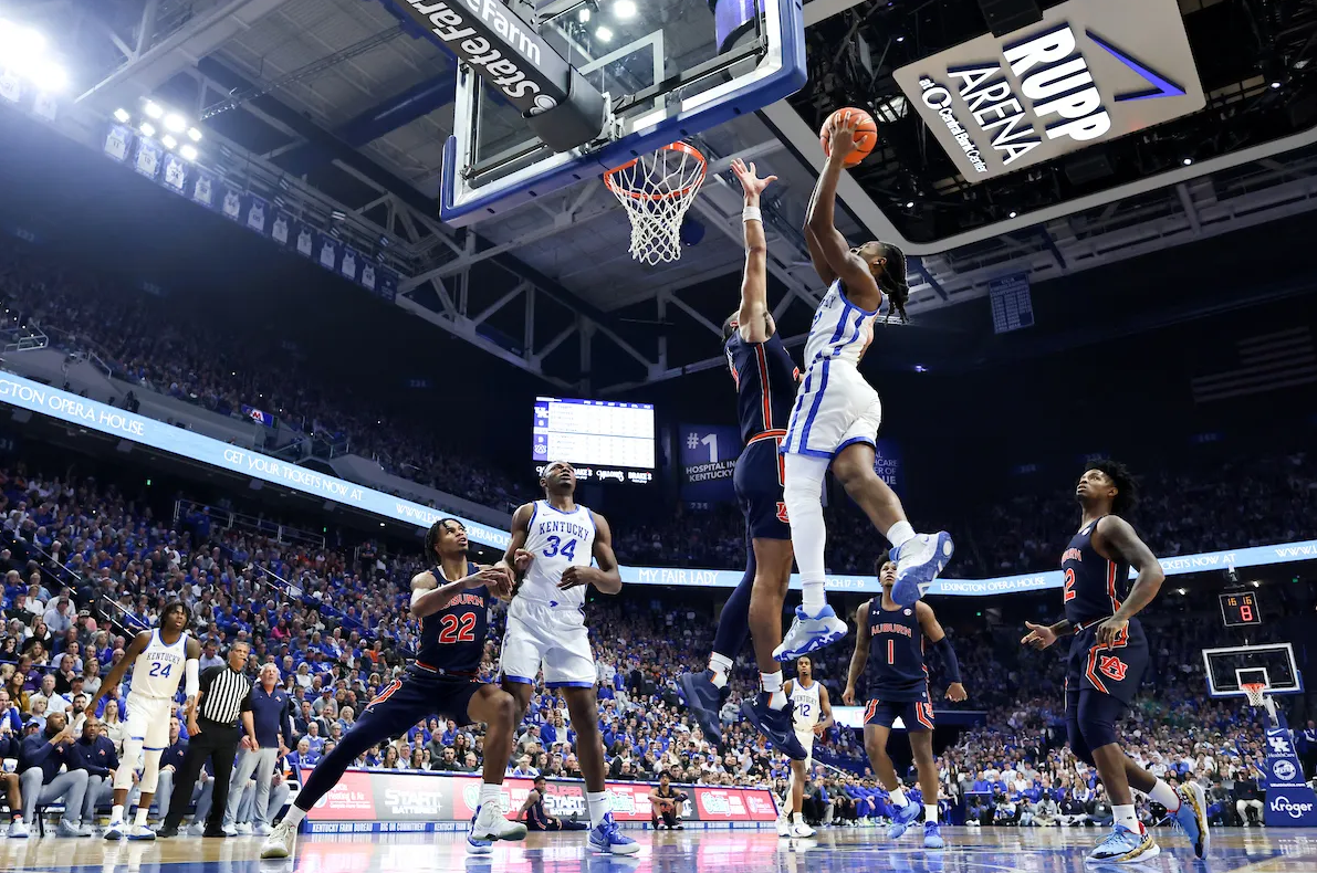 Kentucky steamrolls Auburn - ABC 36 News