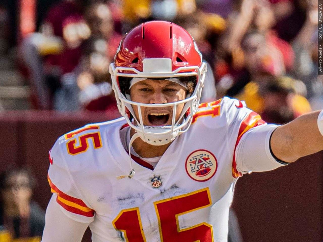 Mahomes breaks MVP Super Bowl curse, Chiefs beat Eagles 38-35